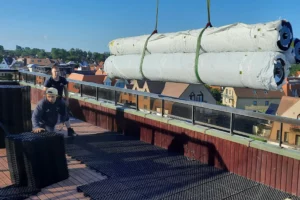 totaalrenovatie van een penthouse dakterras op 16 meter hoogte met Royal Grass Aura